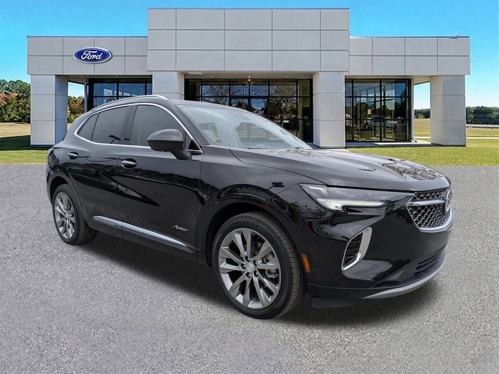 Used 2021 Buick Envision Avenir w/ Technology Package II image 4