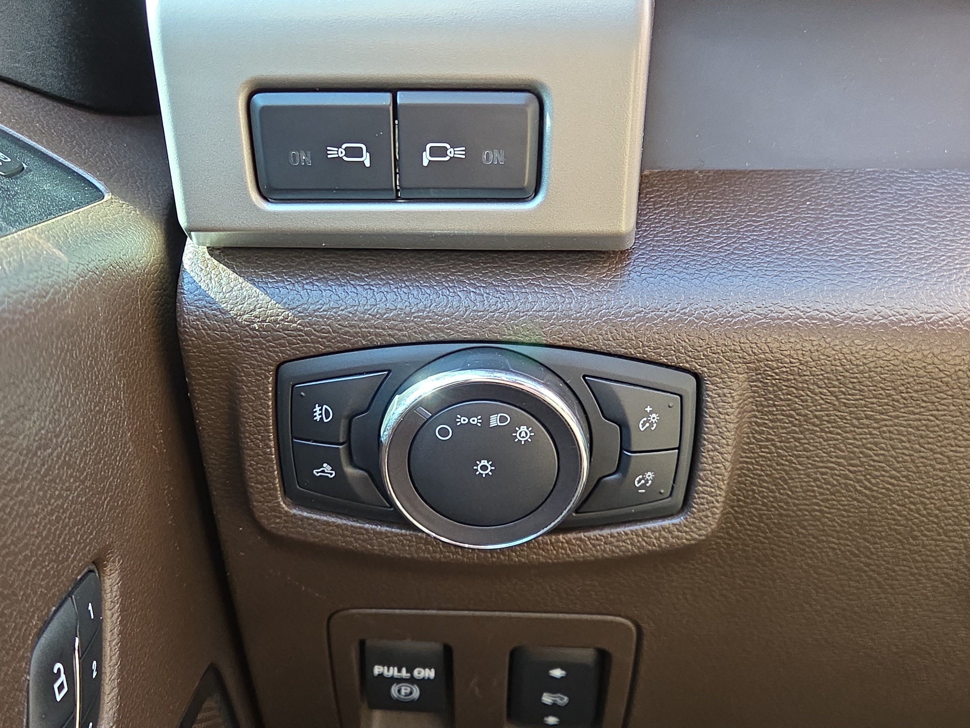 Certified 2019 Ford F150 King Ranch w/ Equipment Group 601A Luxury AWD/4WD image 30