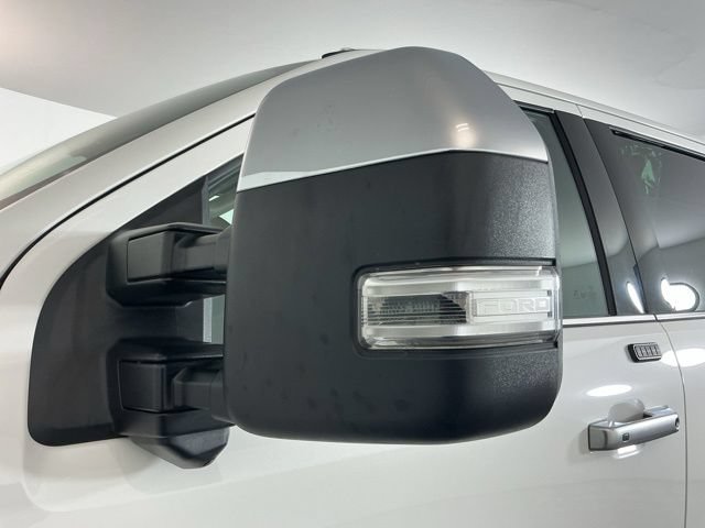 Certified 2025 Ford F450 Platinum w/ Platinum Plus Package AWD/4WD image 13