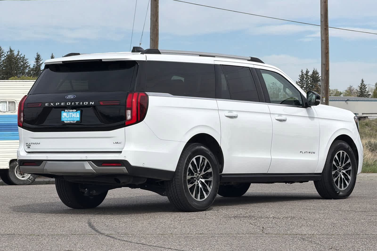Certified 2025 Ford Expedition Max Platinum AWD/4WD image 2