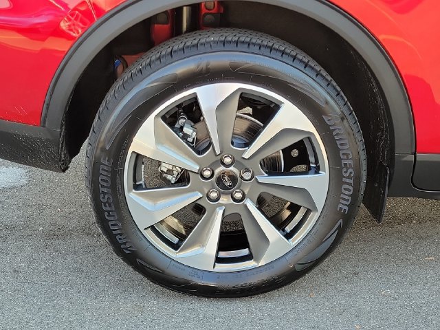 Certified 2024 Ford Escape Platinum AWD/4WD image 34