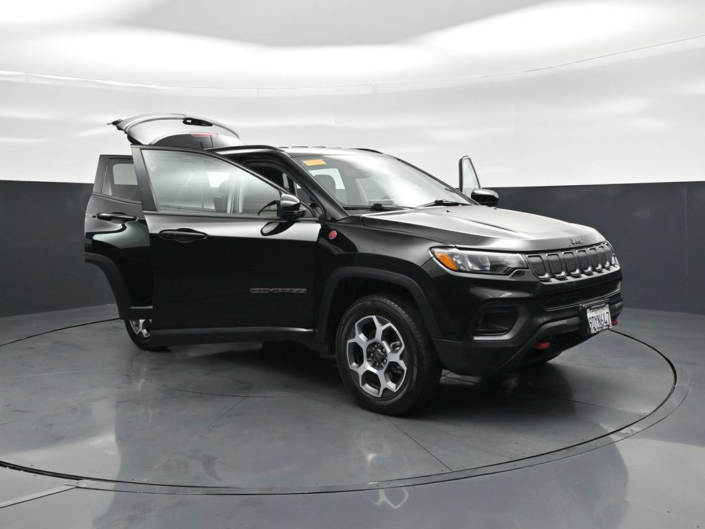 Used 2022 Jeep Compass Trailhawk AWD/4WD image 24