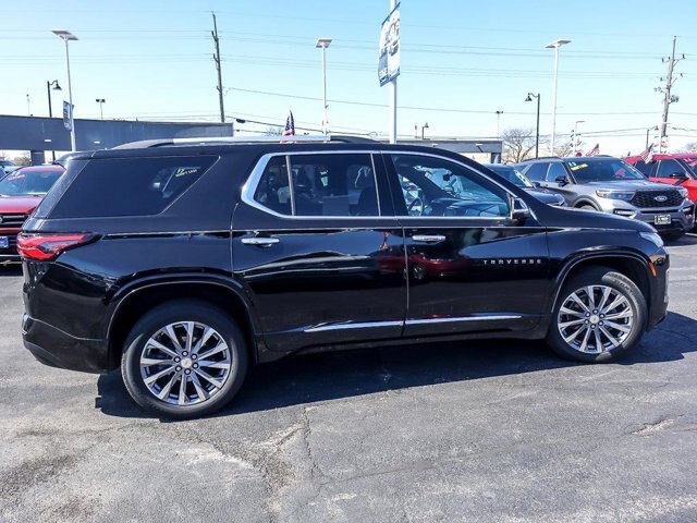 Used 2022 Chevrolet Traverse Premier AWD/4WD image 11