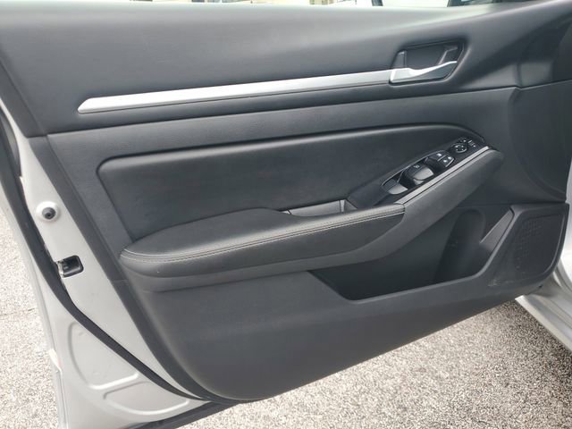 Used 2023 Nissan Altima 2.5 SV image 19