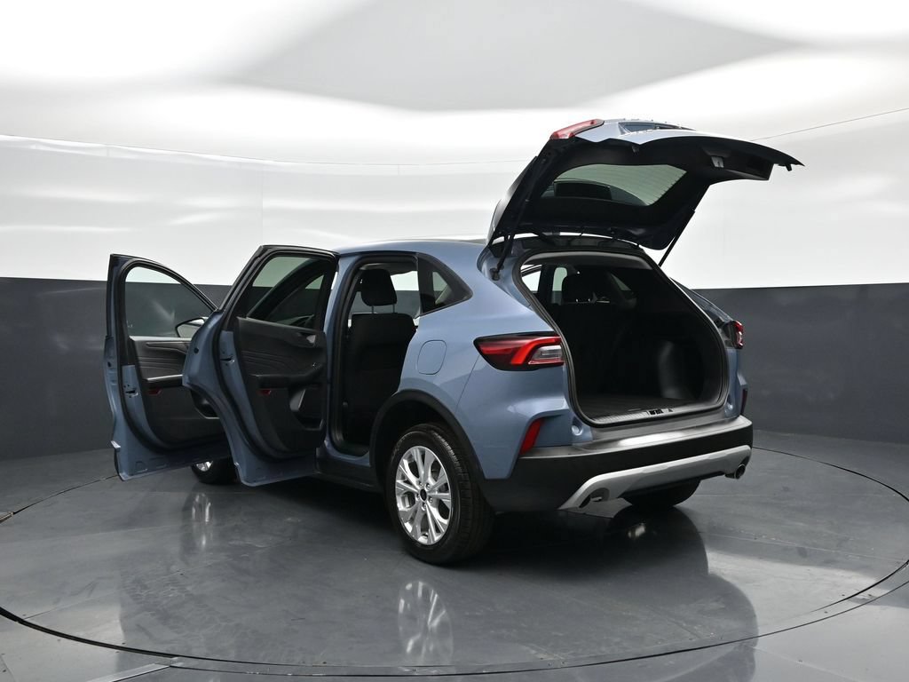 Certified 2025 Ford Escape Active AWD/4WD image 34