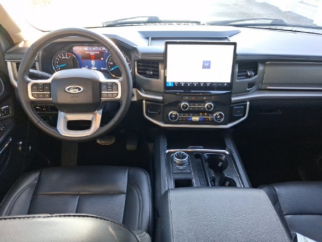 Certified 2024 Ford Expedition XLT RWD image 6
