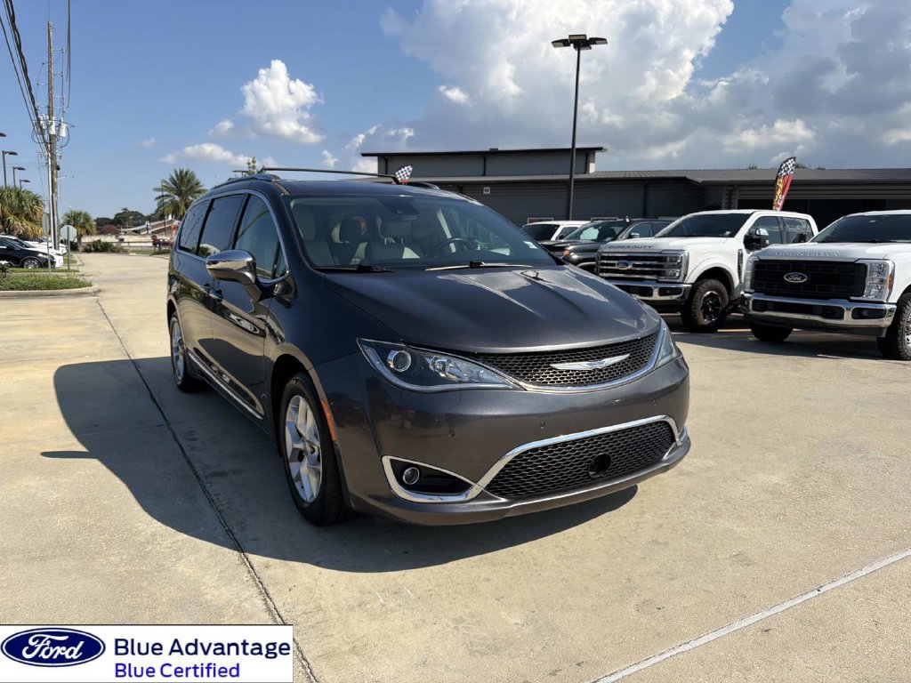 Used 2020 Chrysler Pacifica Limited w/ Advanced Safetytec Group FWD image 1