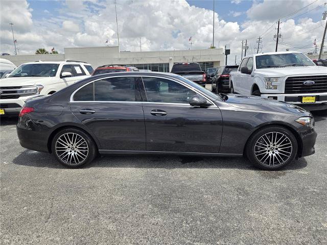 Used 2025 Mercedes-Benz C 300 Sedan image 4