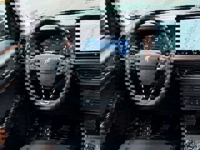 Certified 2025 Ford Bronco Sport Outer Banks w/ Outer Banks Tech Package+ image 19