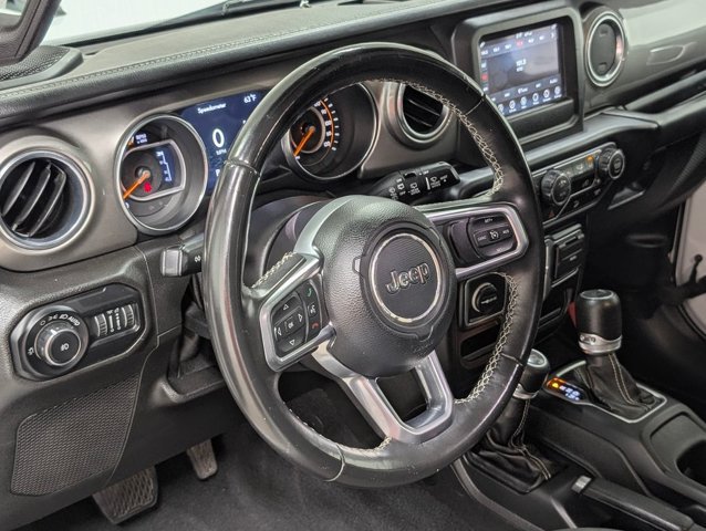 Used 2019 Jeep Wrangler Unlimited Sahara AWD/4WD image 8
