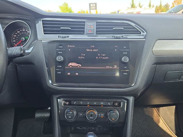 Used 2018 Volkswagen Tiguan SE AWD/4WD image 25