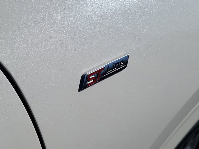 Certified 2023 Ford Escape ST-Line w/ Tech Pack #1 image 6
