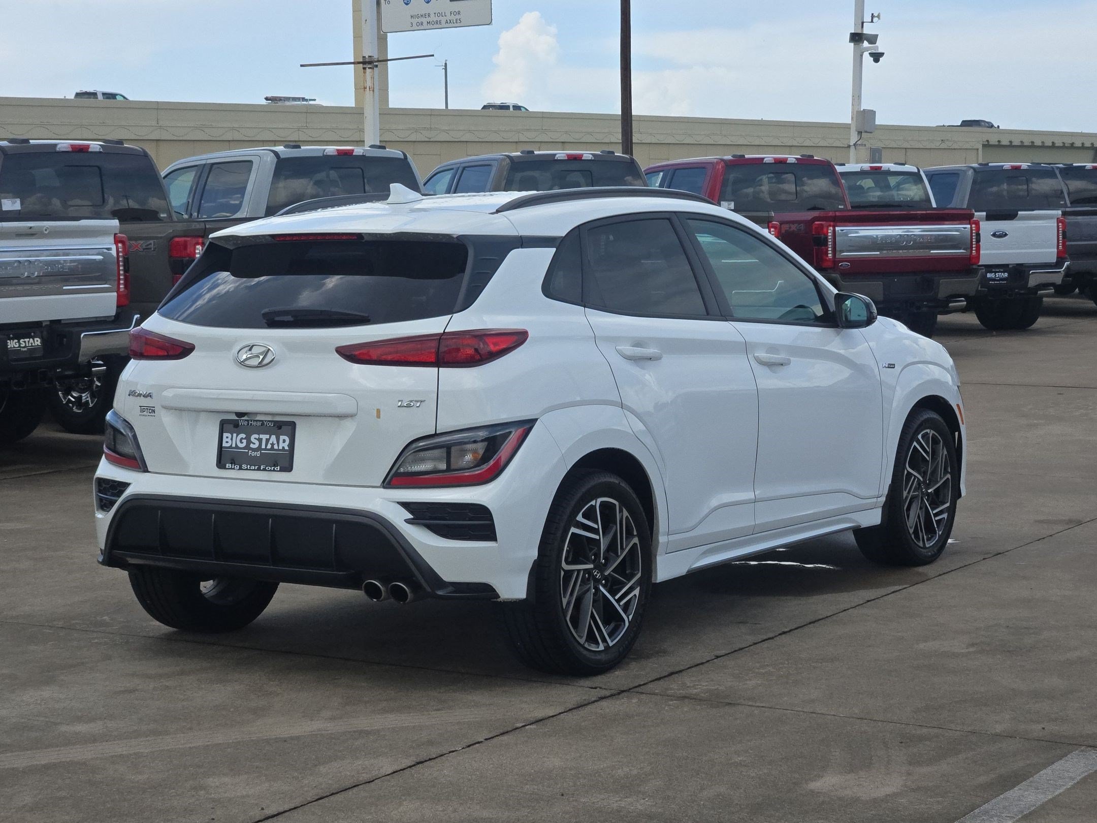 Used 2023 Hyundai Kona N Line FWD image 3
