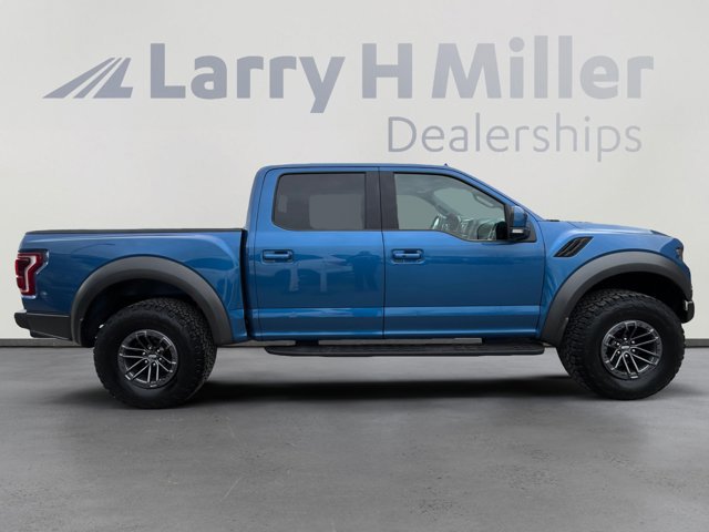 Certified 2019 Ford F150 Raptor w/ Equipment Group 802A Luxury image 6
