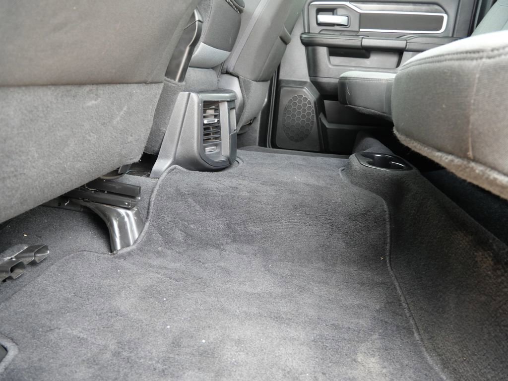 Used 2024 RAM 3500 Big Horn image 12