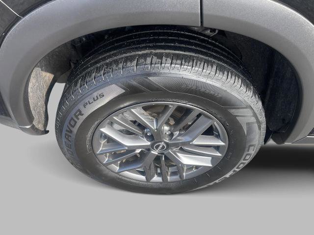 Used 2023 Nissan Rogue S image 11