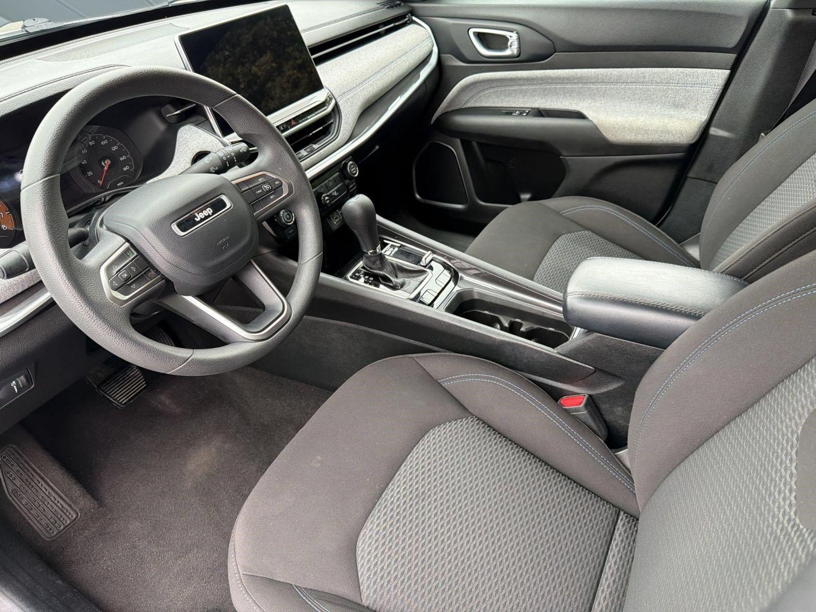 Used 2023 Jeep Compass Sport AWD/4WD image 25