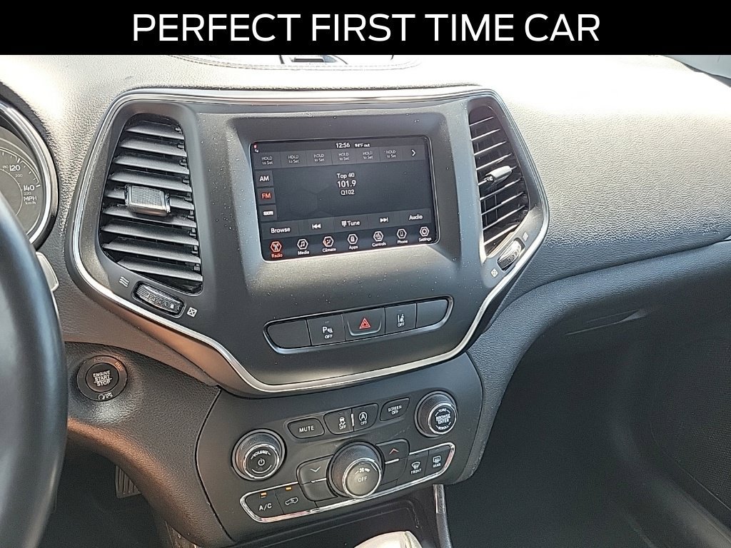 Used 2021 Jeep Cherokee Latitude Plus AWD/4WD image 26