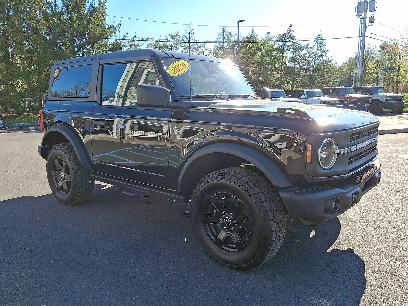 Certified 2024 Ford Bronco Black Diamond AWD/4WD image 7