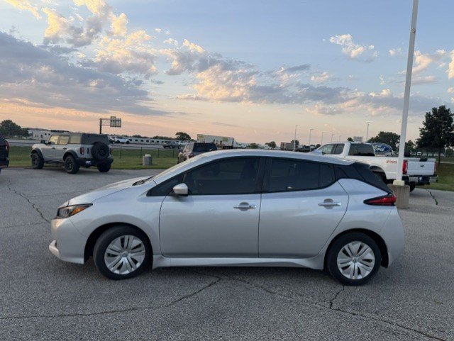 Used 2024 Nissan Leaf S FWD image 6