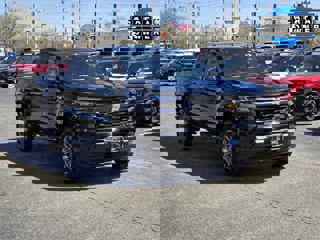 Used 2025 Chevrolet Colorado LT w/ LT Convenience Package image 6