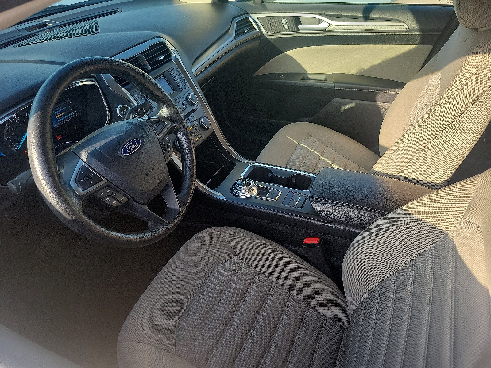Certified 2017 Ford Fusion S FWD image 4
