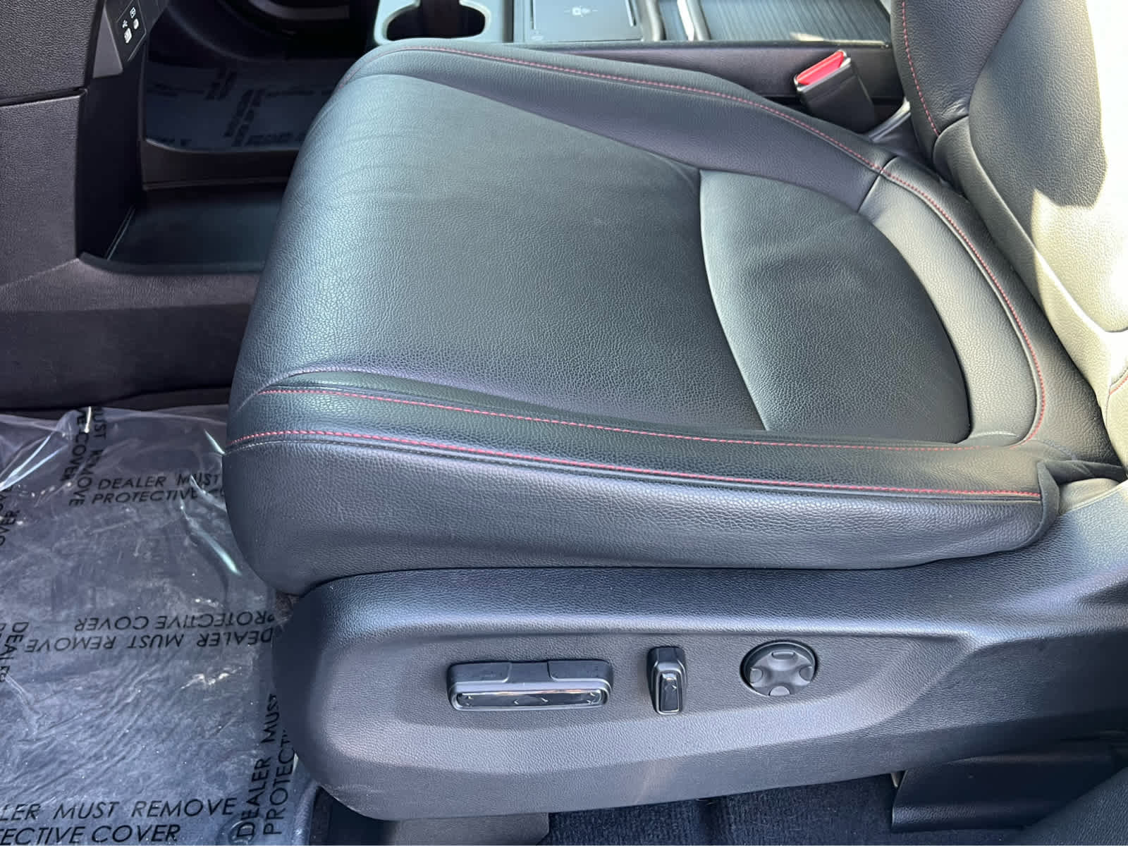 Used 2025 Honda Odyssey Sport-L image 27