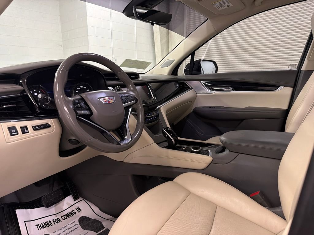 Used 2020 Cadillac XT6 Premium Luxury image 11
