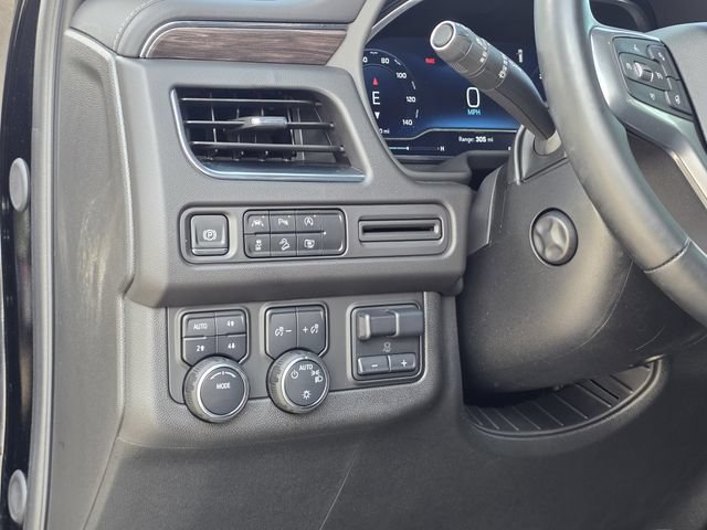 Used 2024 Chevrolet Tahoe Z71 w/ Luxury Package AWD/4WD image 22