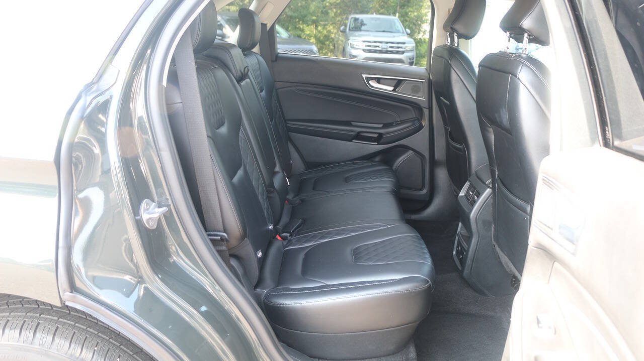 Certified 2024 Ford Edge Titanium AWD/4WD image 14
