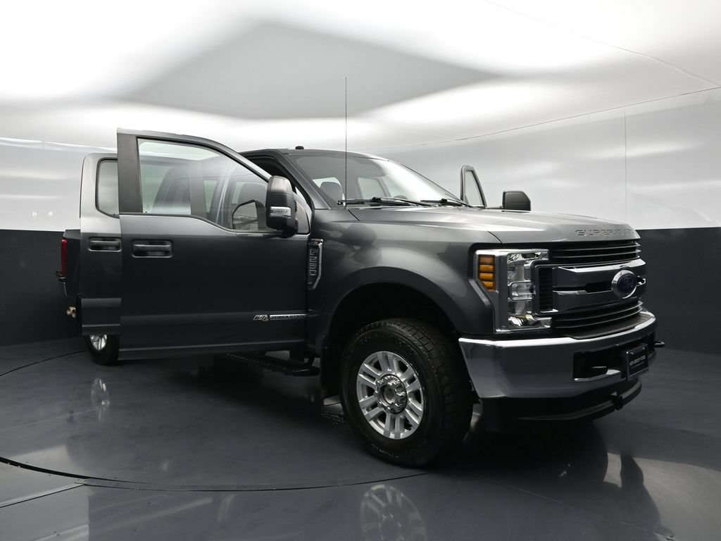 Certified 2019 Ford F250 XL w/ STX Appearance Package AWD/4WD image 26