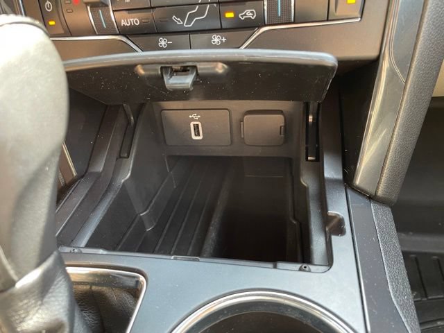 Certified 2018 Ford Explorer XLT w/ Equipment Group 202A AWD/4WD image 18
