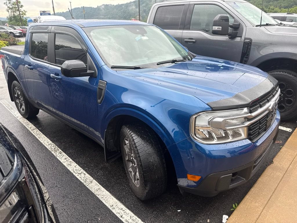 Certified 2024 Ford Maverick Lariat w/ FX4 Off-Road Package AWD/4WD image 2