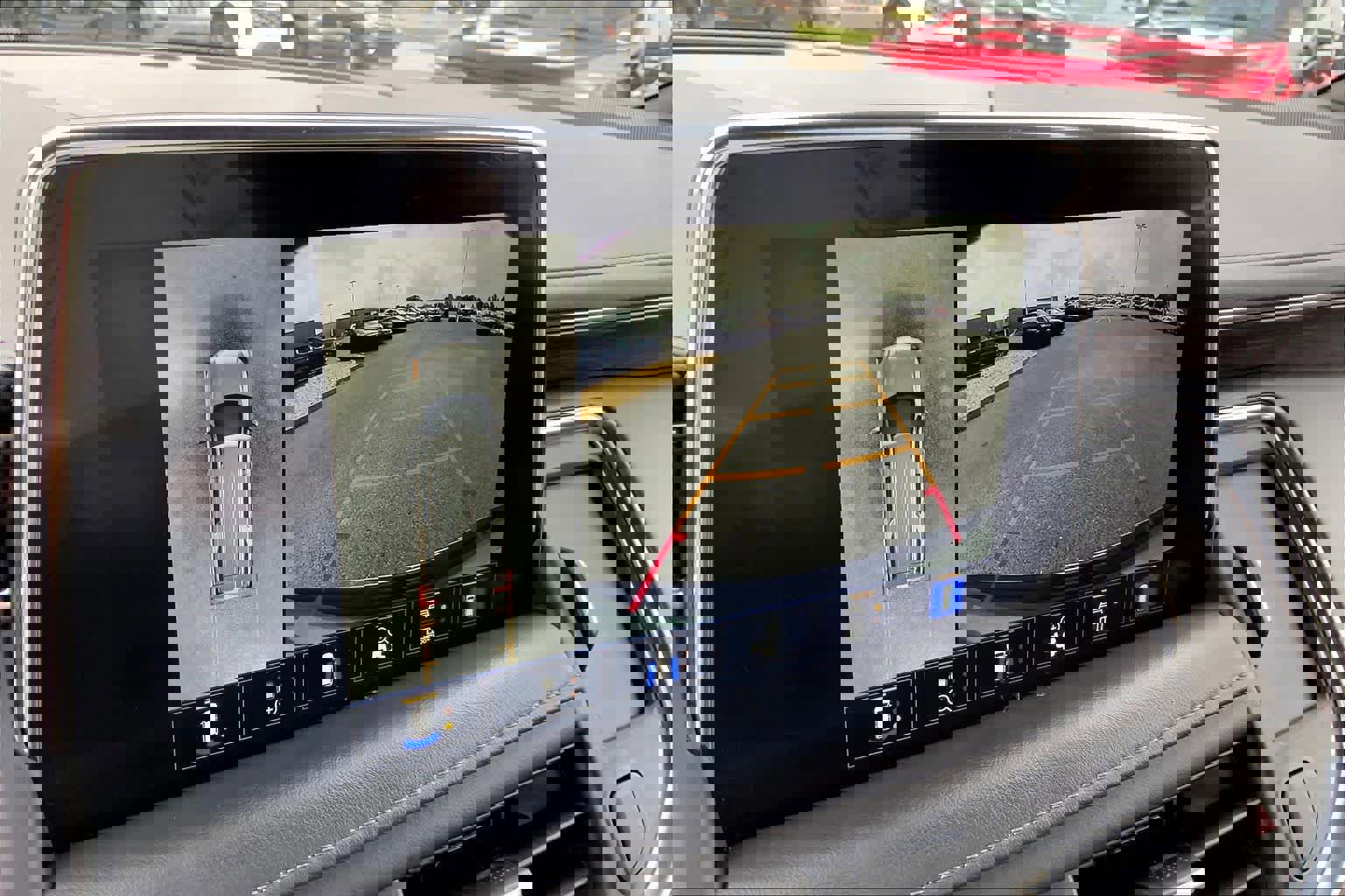 Used 2022 Chevrolet Tahoe Z71 w/ Z71 Off-Road Package image 26