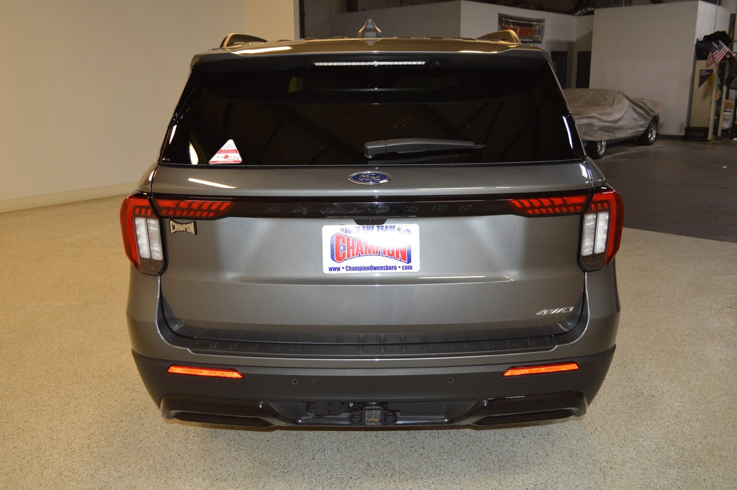 Certified 2025 Ford Explorer ST-Line w/ ST-Line Street Pack AWD/4WD image 4