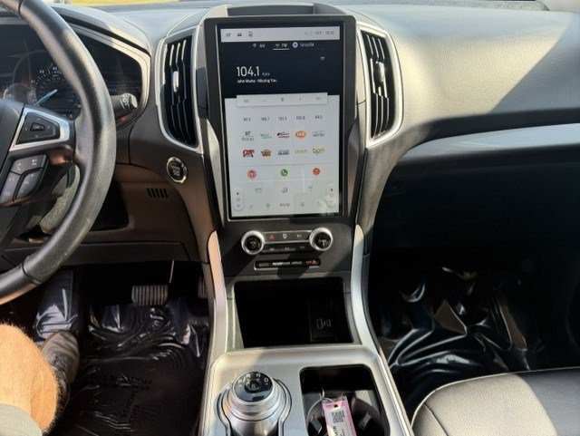 Certified 2024 Ford Edge SEL AWD/4WD image 17