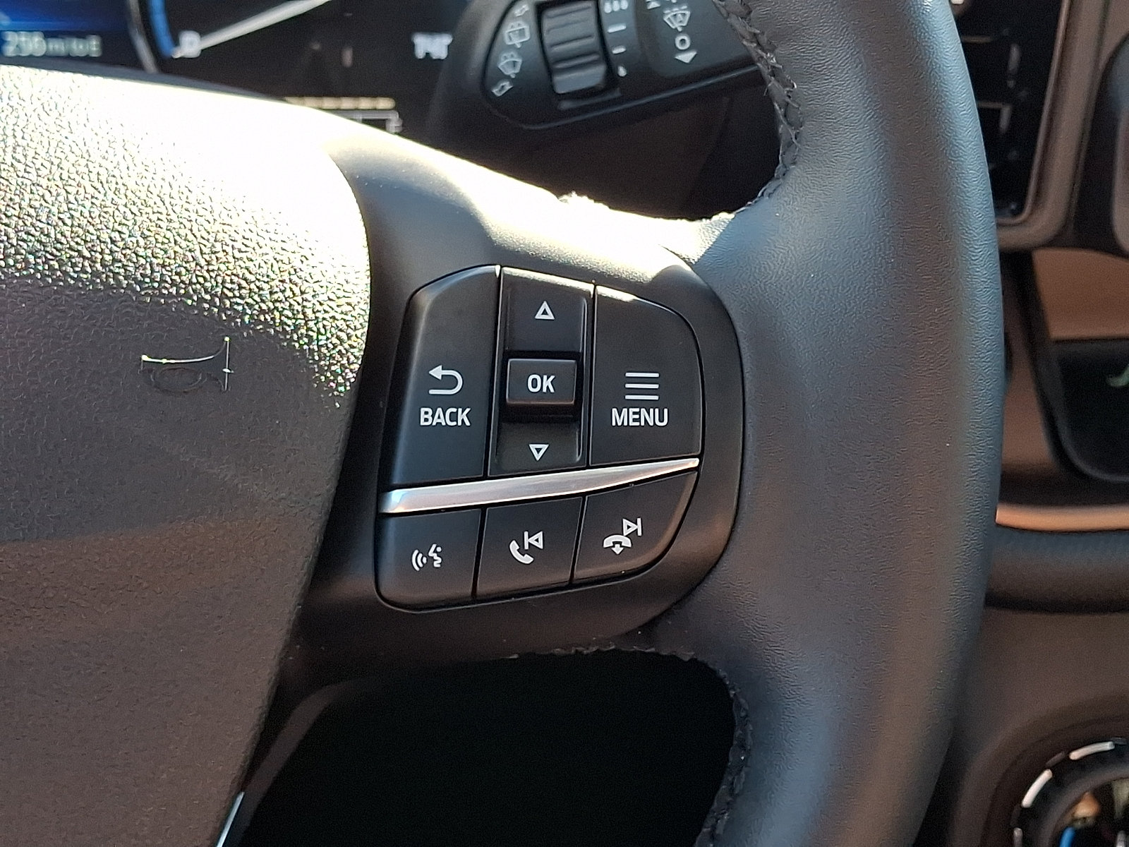Certified 2024 Ford Bronco Sport Outer Banks w/ Tech Package AWD/4WD image 25