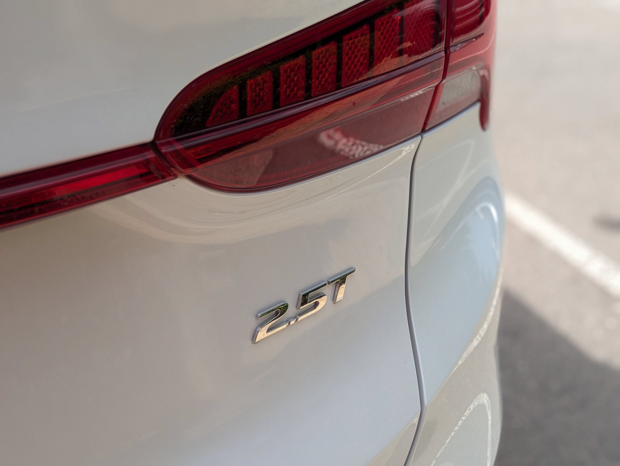 Used 2023 Hyundai Santa Fe Limited FWD image 34