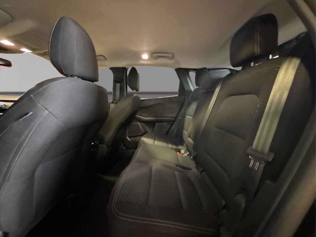 Certified 2025 Ford Escape Active AWD/4WD image 10