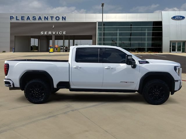 Used 2024 GMC Sierra 2500 AT4 w/ AT4 Premium Plus Package AWD/4WD image 6