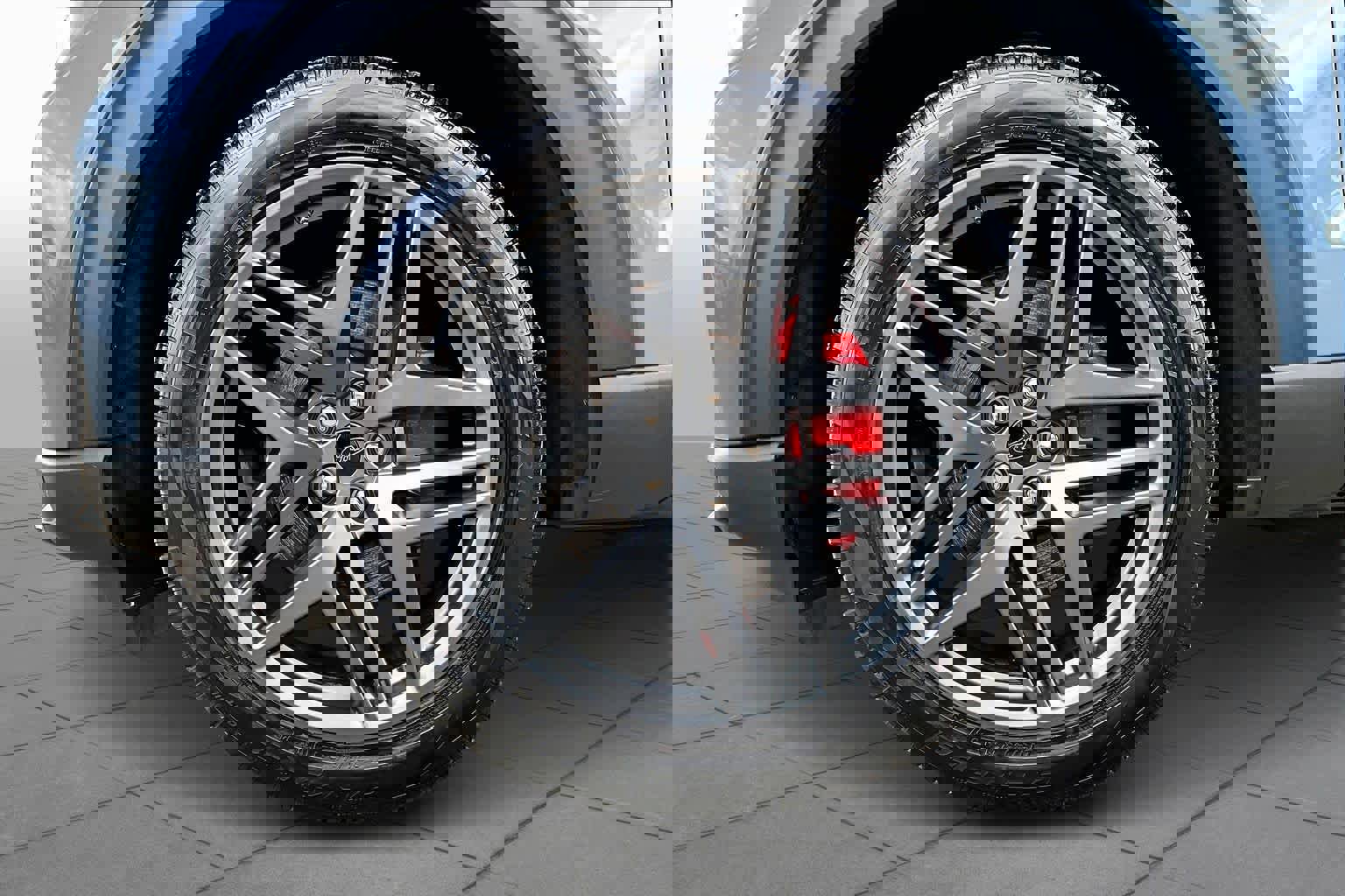 Certified 2025 Ford Explorer ST-Line w/ Premium Package image 15