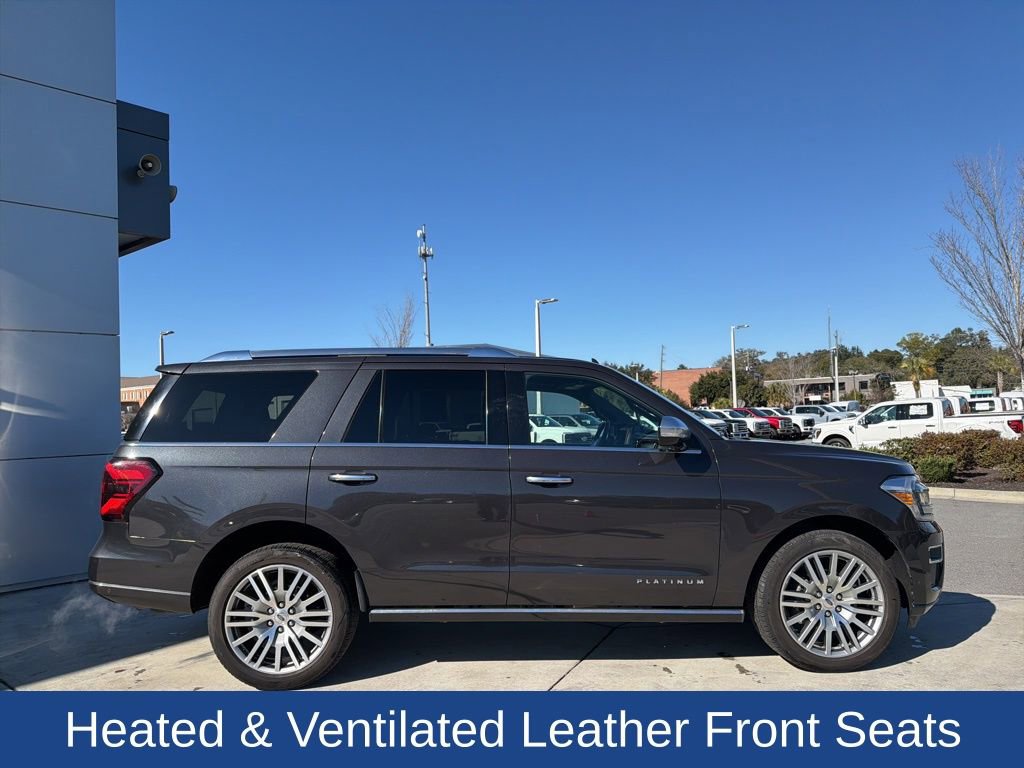 Certified 2022 Ford Expedition Platinum image 2