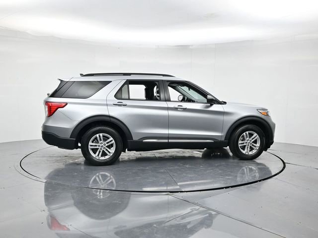 Certified 2023 Ford Explorer XLT w/ Equipment Group 202A image 2