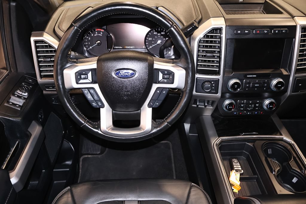 Certified 2019 Ford F450 Platinum w/ Platinum Ultimate Package AWD/4WD image 25