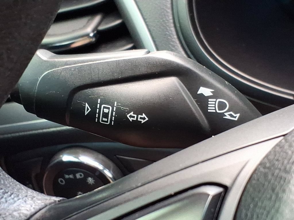 Certified 2020 Ford Edge SE FWD image 24