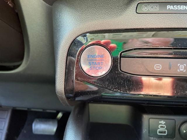 Certified 2025 Ford Escape SE FWD image 23