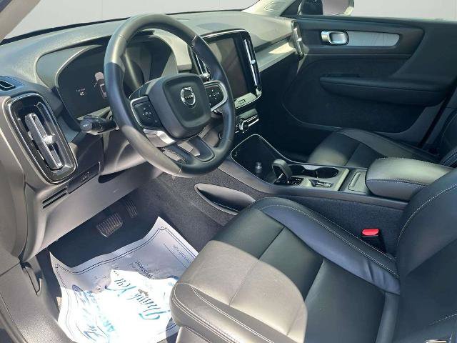Used 2024 Volvo XC40 B5 Core AWD/4WD image 17
