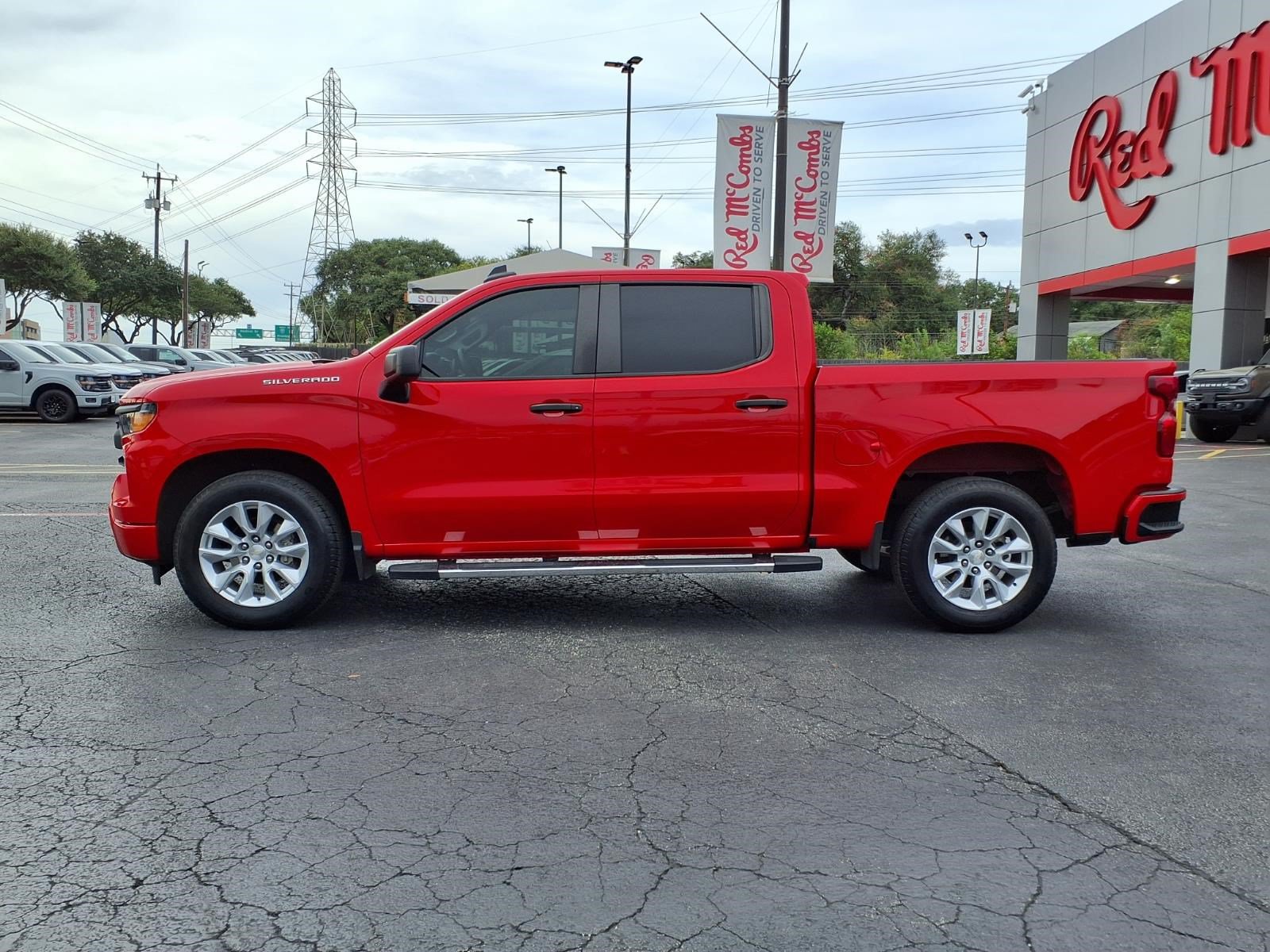 Used 2024 Chevrolet Silverado 1500 Custom RWD image 9