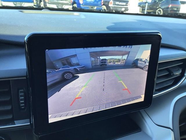Certified 2022 Ford Explorer XLT w/ Equipment Group 202A AWD/4WD image 15