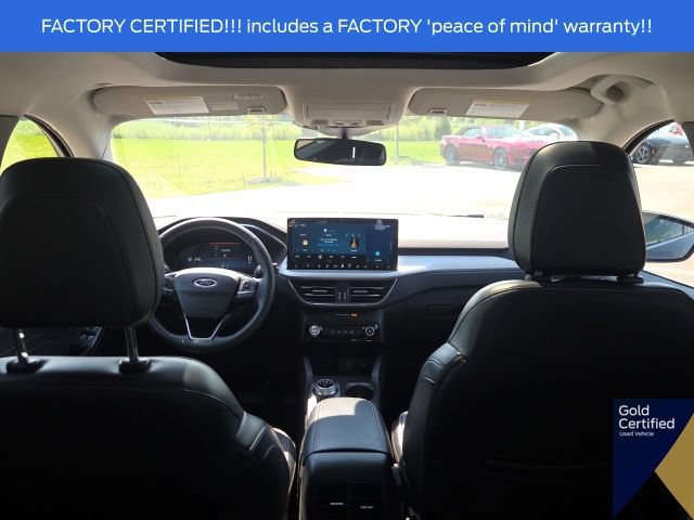 Certified 2025 Ford Escape Platinum AWD/4WD image 17
